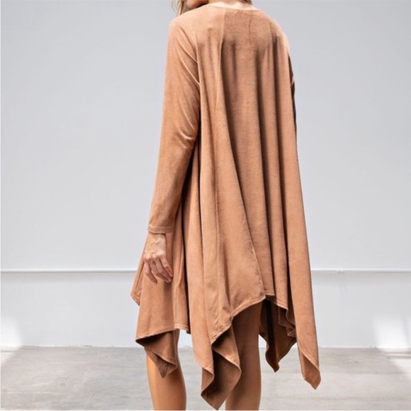 Easel Faux Suede Sharkbite Hem Long Sleeve Dress In Camel. NWT! Sz M - Picture 3 of 10